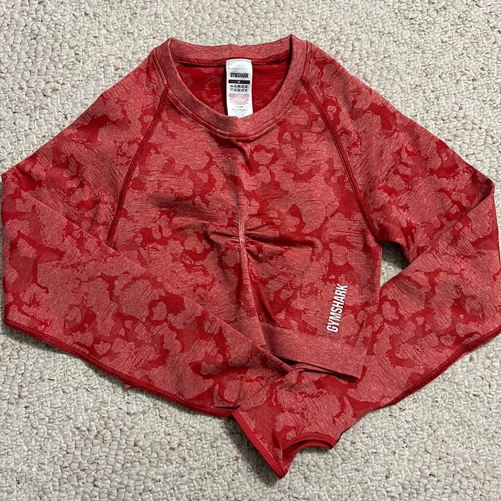 red adapt camo seamless crop top
